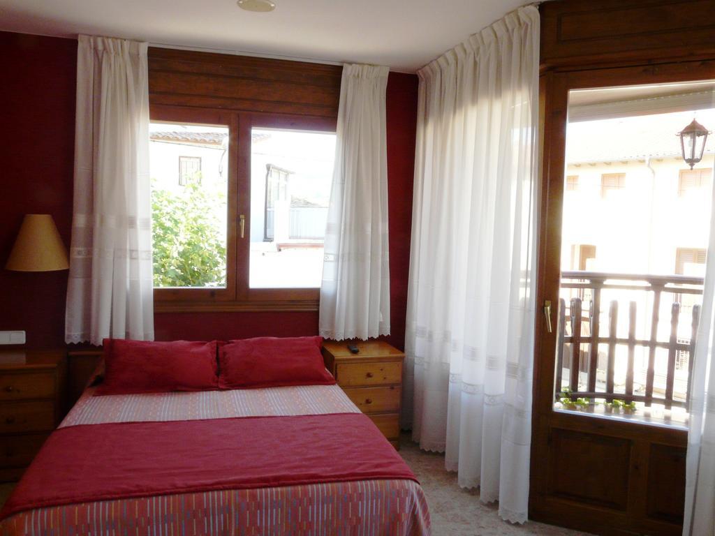 Hostal Rural Casa Castro Alberuela de la Liena Екстер'єр фото