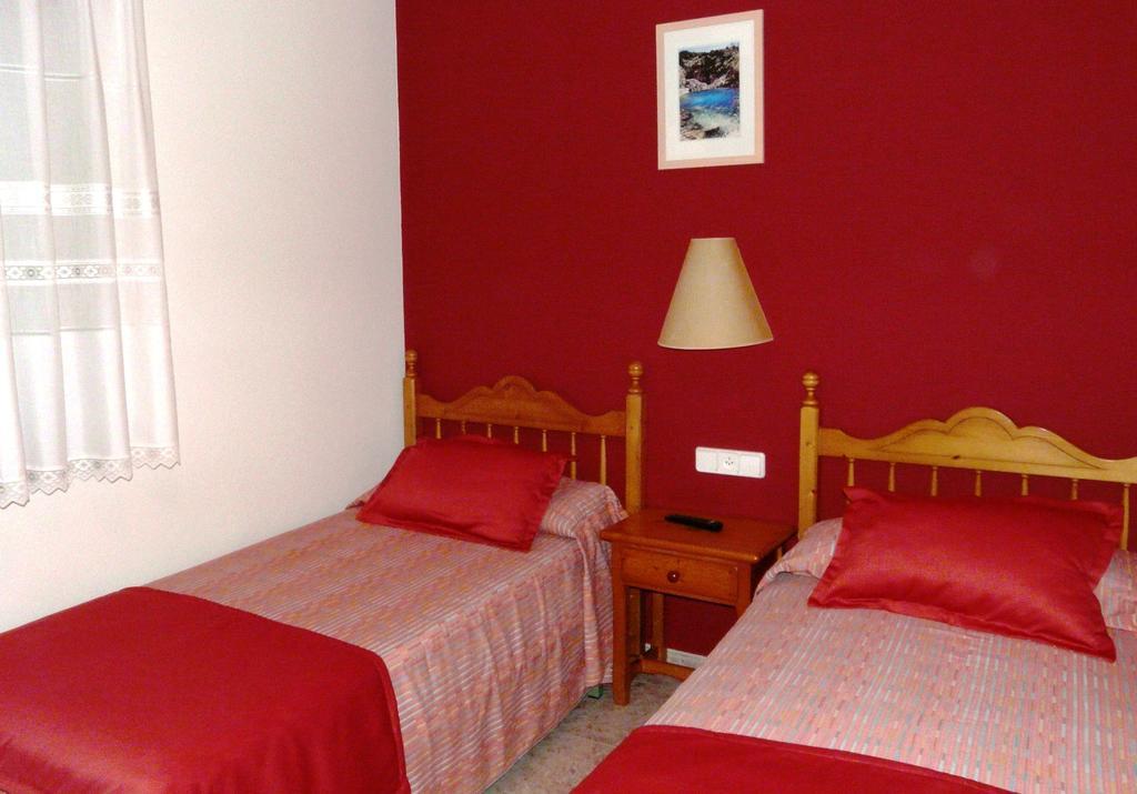 Hostal Rural Casa Castro Alberuela de la Liena Номер фото