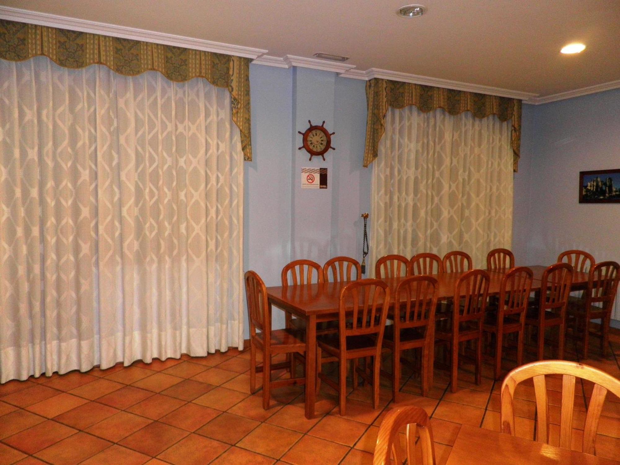 Hostal Rural Casa Castro Alberuela de la Liena Екстер'єр фото