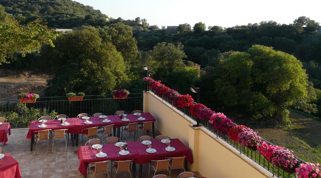 Hostal Rural Casa Castro Alberuela de la Liena Екстер'єр фото