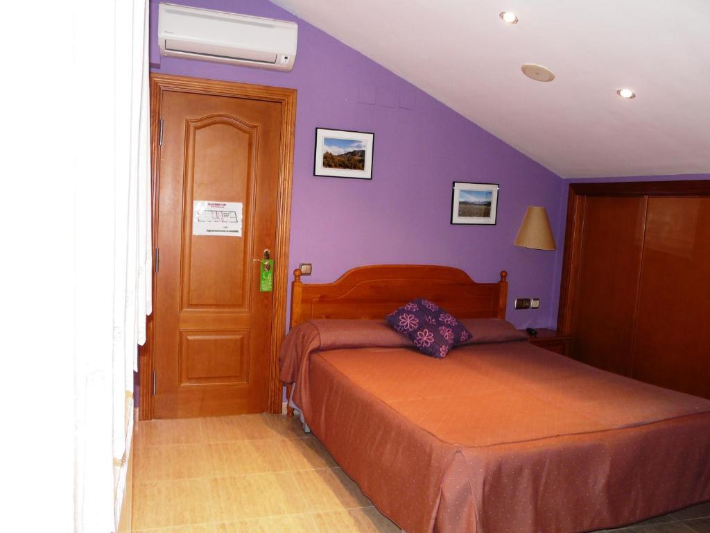 Hostal Rural Casa Castro Alberuela de la Liena Екстер'єр фото