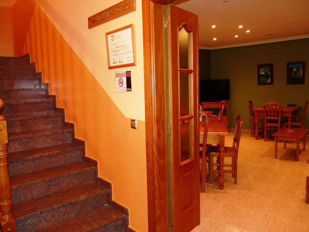 Hostal Rural Casa Castro Alberuela de la Liena Екстер'єр фото