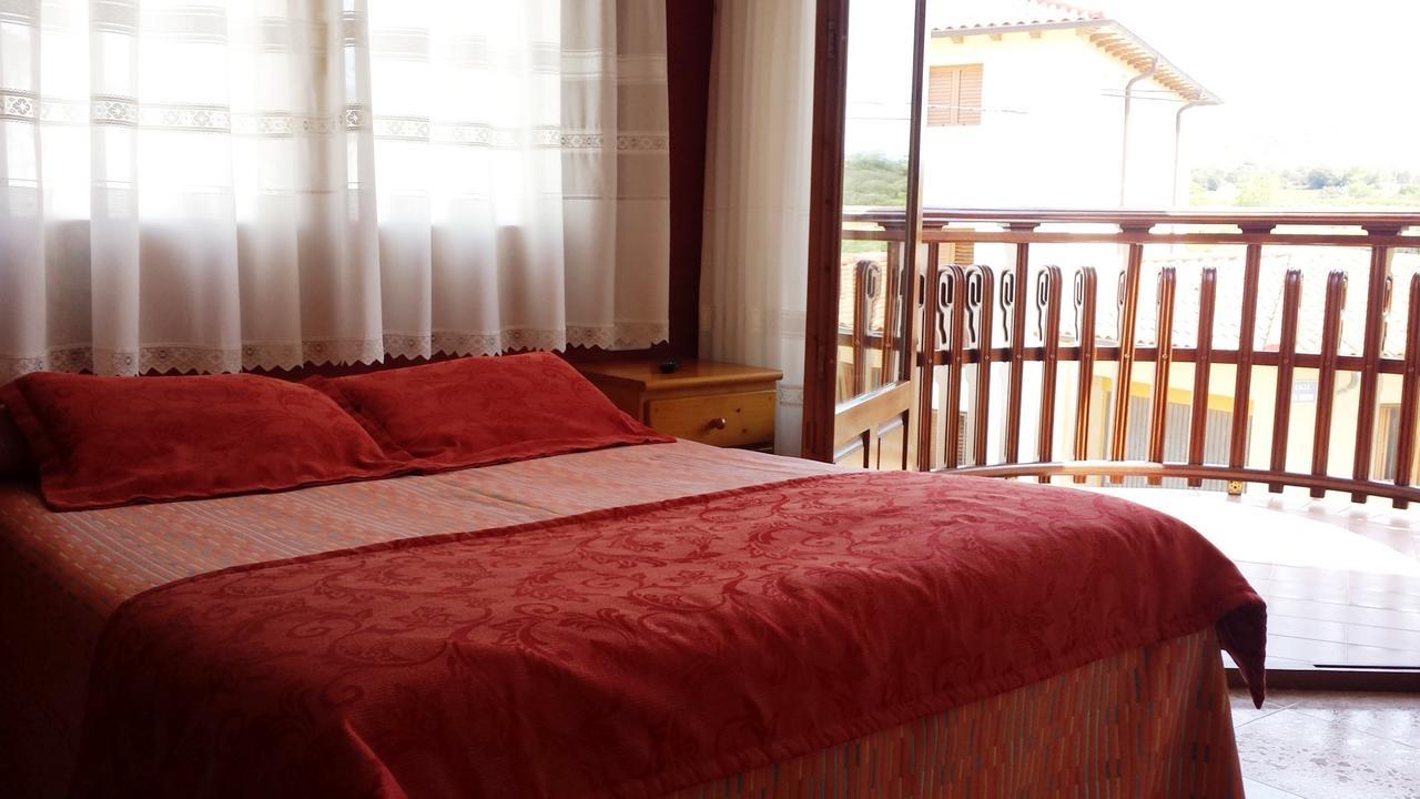 Hostal Rural Casa Castro Alberuela de la Liena Екстер'єр фото